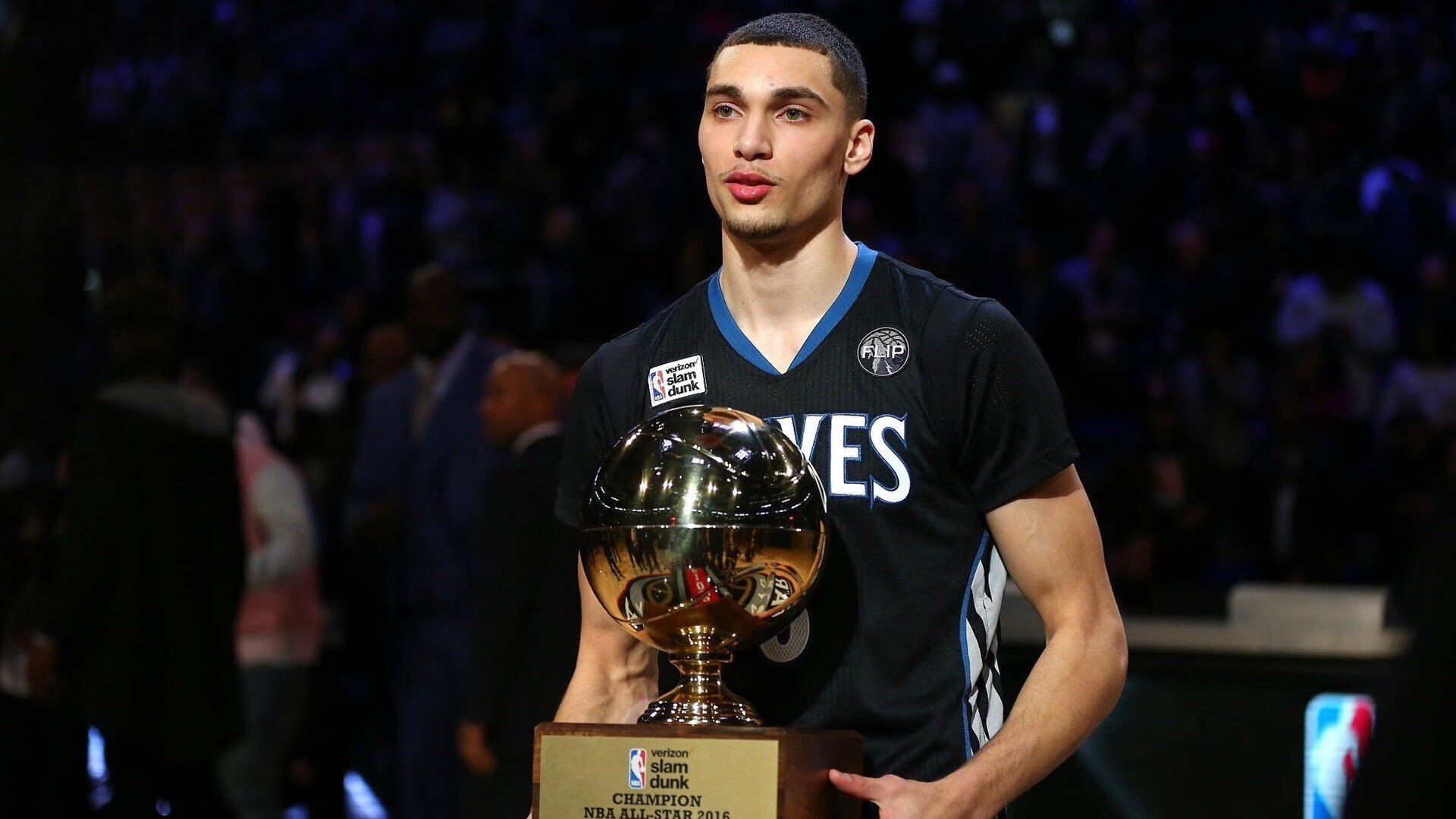 尼克斯狂胜爵士,拉文的冠军级表现,是昙花一现还是王朝序章?