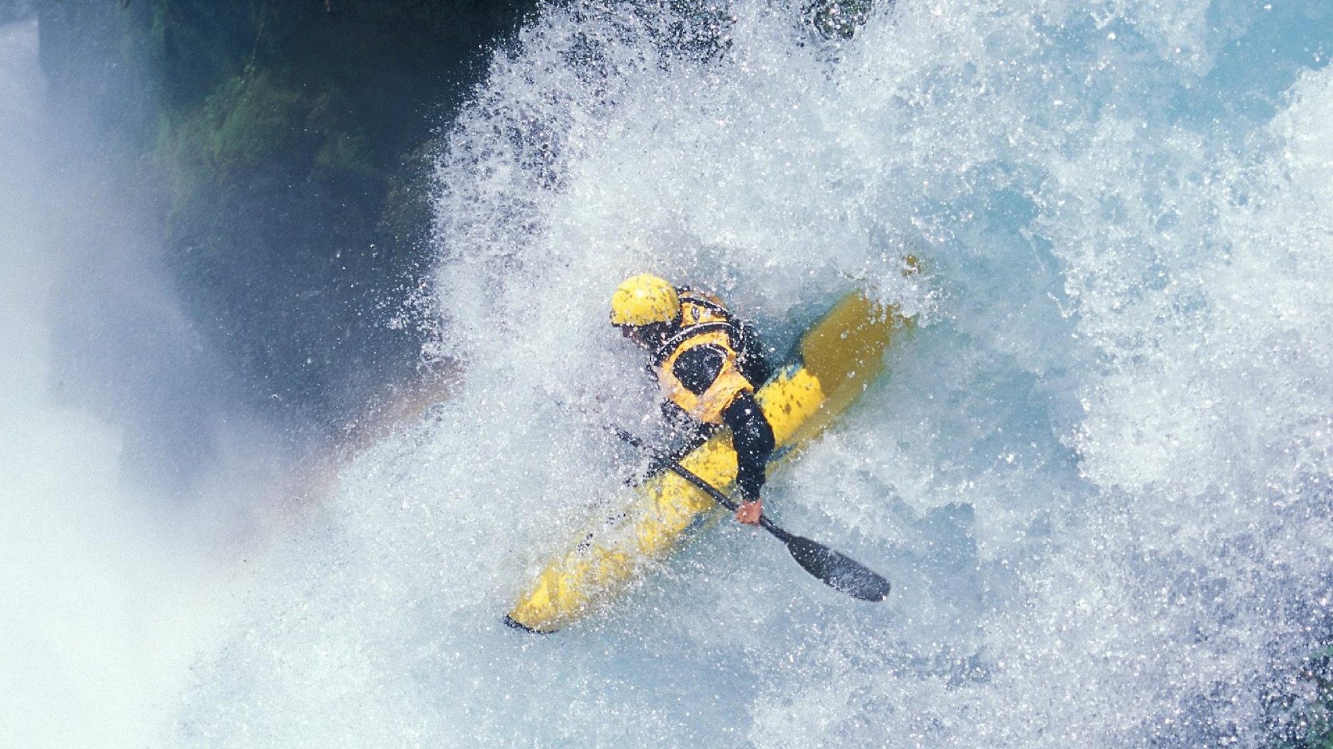 公牛击溃广东队，杰伦格林关键制胜，当东方王朝遇上西部狂飙
